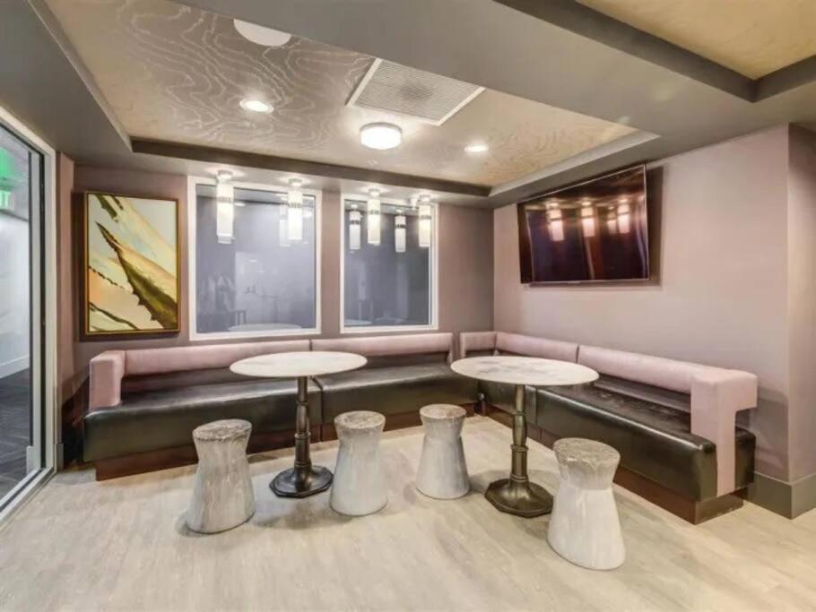Luxurious Retreat In Slc Apartment Salt Lake City Luaran gambar