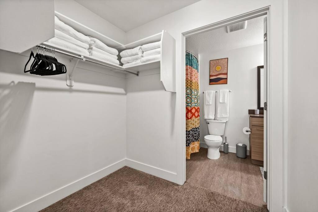 Luxurious Retreat In Slc Apartment Salt Lake City Luaran gambar