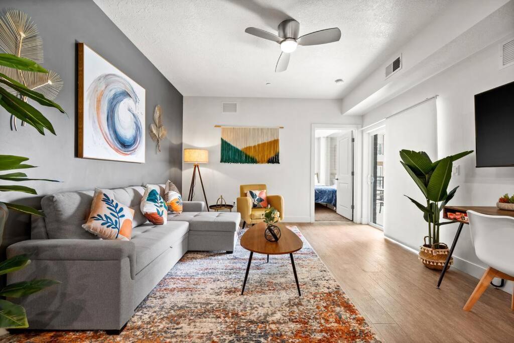 Luxurious Retreat In Slc Apartment Salt Lake City Luaran gambar