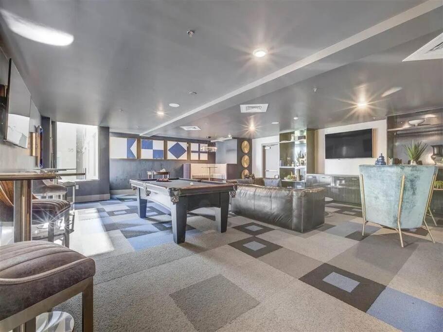 Luxurious Retreat In Slc Apartment Salt Lake City Luaran gambar