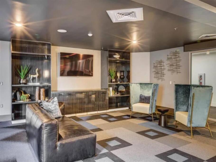 Luxurious Retreat In Slc Apartment Salt Lake City Luaran gambar