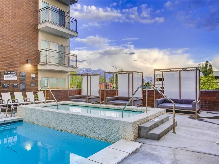 Luxurious Retreat In Slc Apartment Salt Lake City Luaran gambar