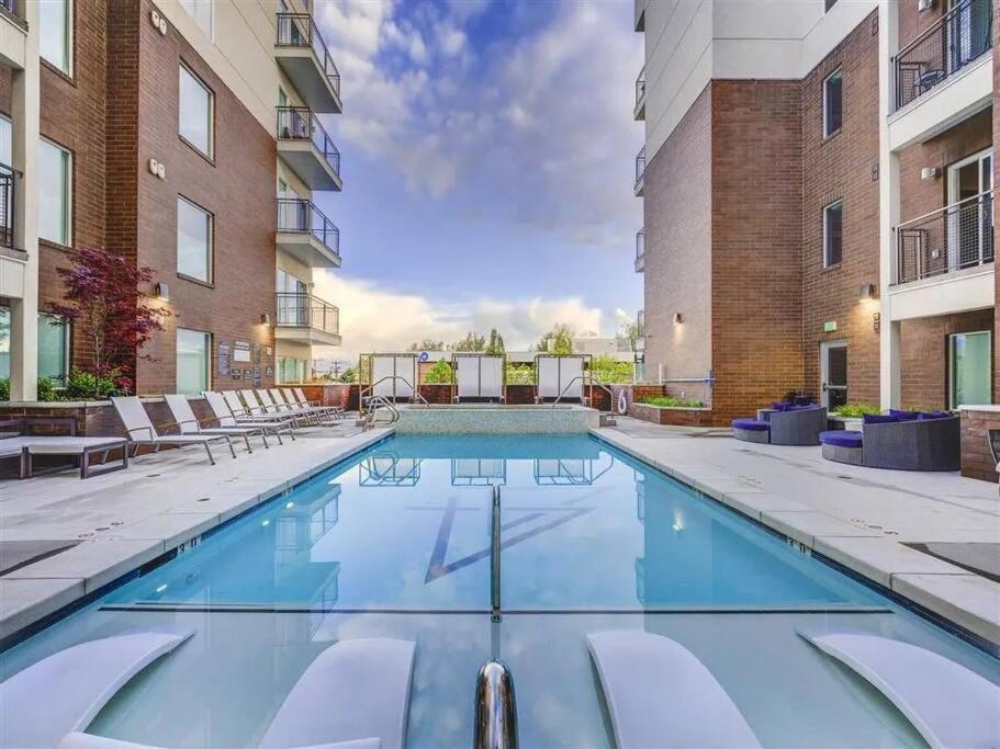 Luxurious Retreat In Slc Apartment Salt Lake City Luaran gambar